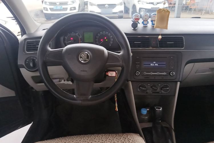 Used Skoda Rapid 2016 1.6L Automatic Chuanxing Edition Steering Wheel
