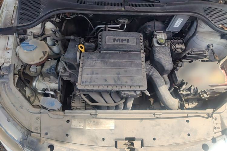Used Skoda Rapid 2016 1.6L Automatic Chuanxing Edition Engine Bay