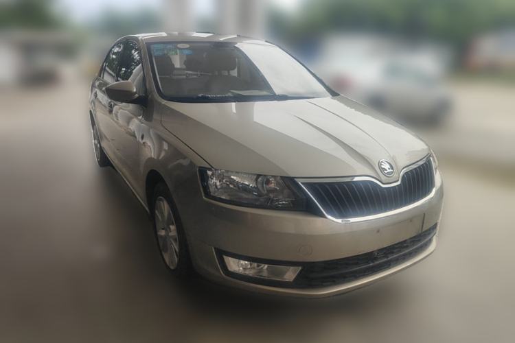 Used Skoda Rapid 2016 1.6L Automatic Chuanxing Edition Front Right 45 Deg
