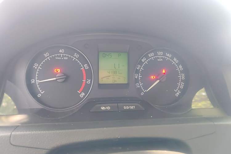 Used Skoda Rapid 2016 1.6L Automatic Chuanxing Edition Instrument Cluster