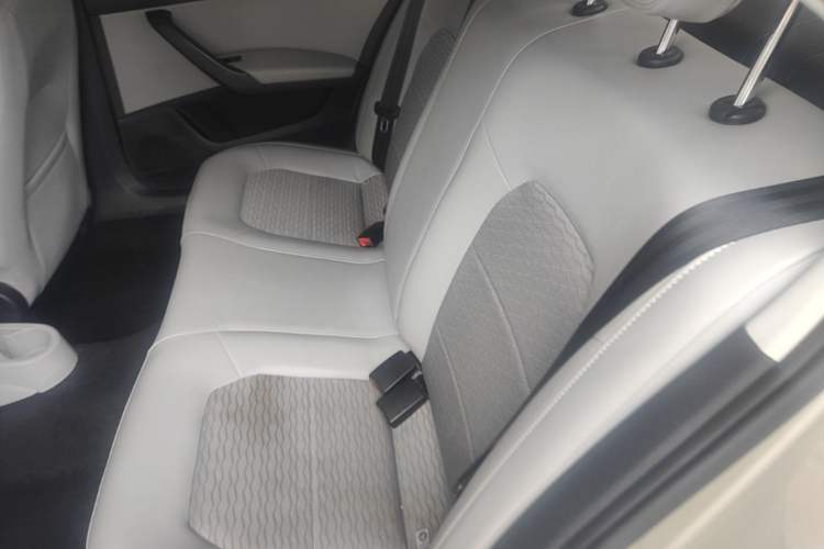 Used Skoda Rapid 2016 1.6L Automatic Chuanxing Edition Left Rear Seat