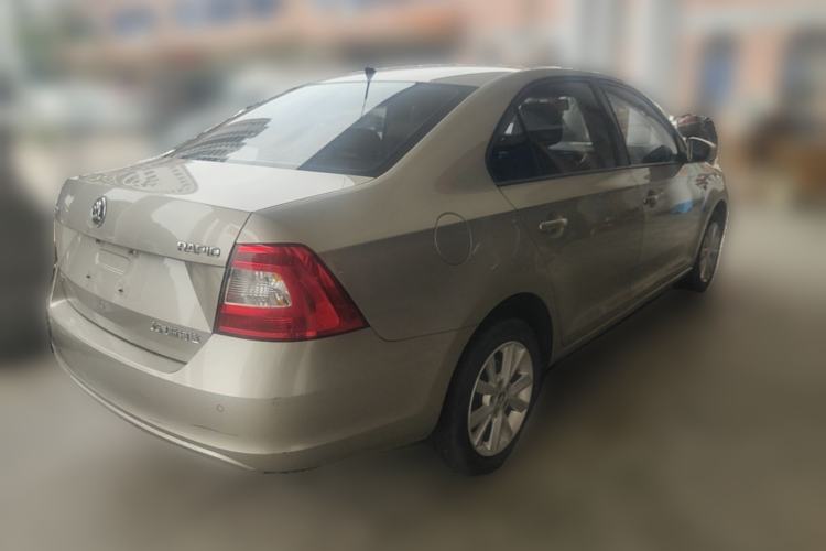 Used Skoda Rapid 2016 1.6L Automatic Chuanxing Edition Rear Right 45 Deg