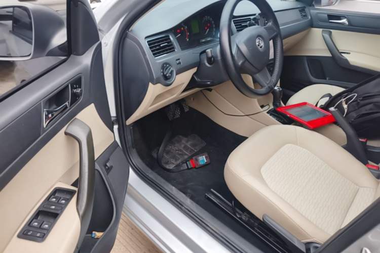 Used Skoda Rapid 2016 1.6L Automatic Chuanxing Edition Driver Seat