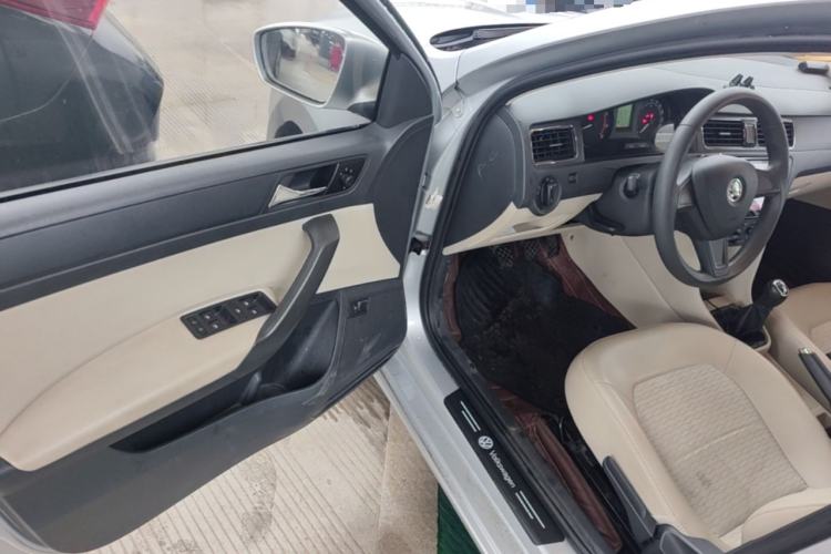 Used Skoda Rapid 2016 1.6L Manual Trend Edition Driver Seat