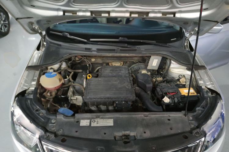 Used Skoda Rapid 2016 1.6L Automatic Chuanxing Edition Engine Bay