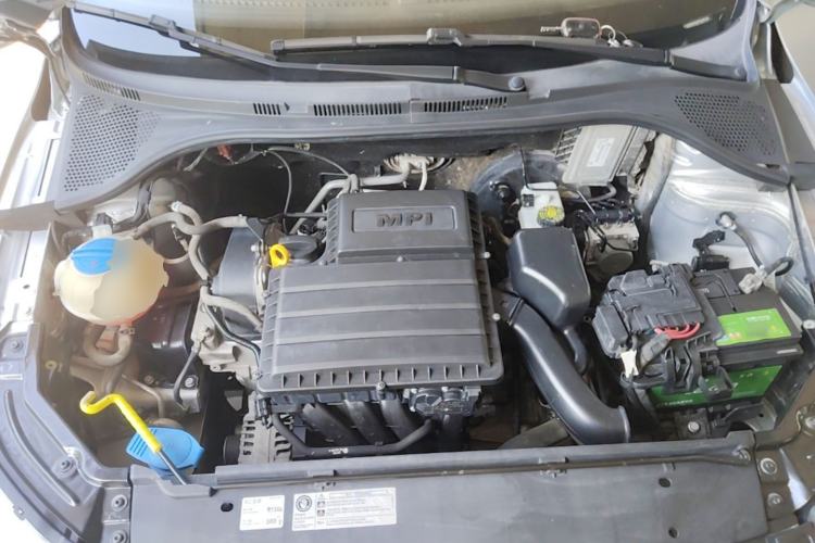 Used Skoda Rapid 2016 1.4L Manual Front-Wheel Drive Model Engine Bay