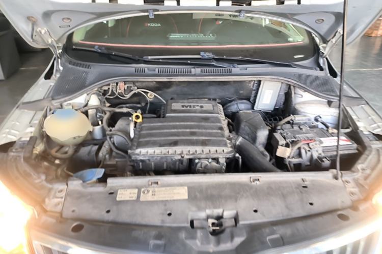 Used Skoda Rapid 2016 1.6L Automatic Chuanxing Edition Engine Bay