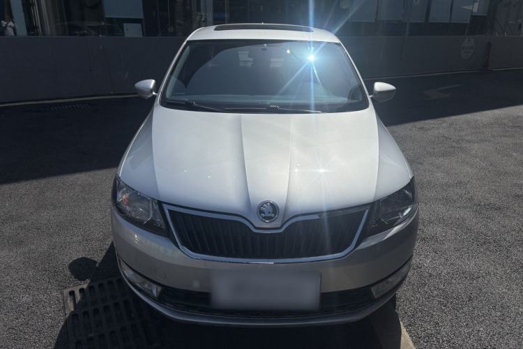 Used Skoda Rapid 2016 1.6L Automatic Chuanxing Edition Exterior 4