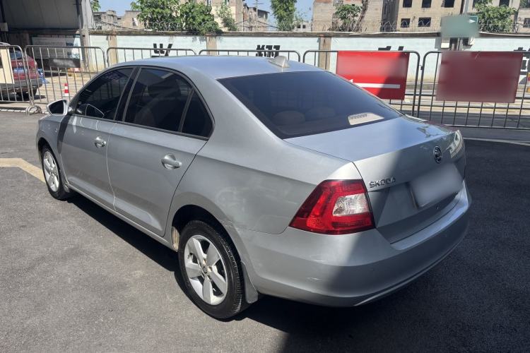 Used Skoda Rapid 2016 1.6L Automatic Chuanxing Edition Exterior 8