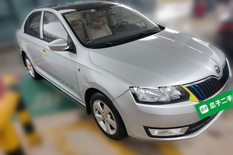 Used Skoda Rapid 2016 1.6L Manual Trend Edition Front Right 45 Deg