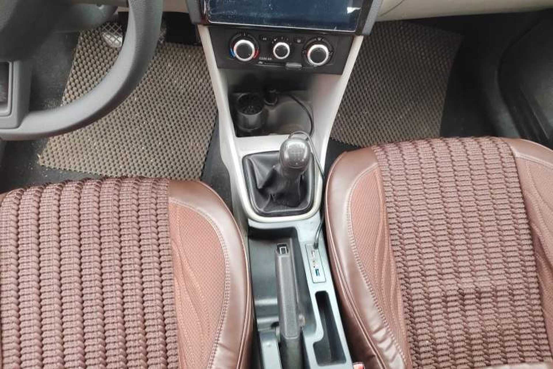 Used Skoda Rapid 2016 1.4L Manual Front-Wheel Drive Model Gear Lever