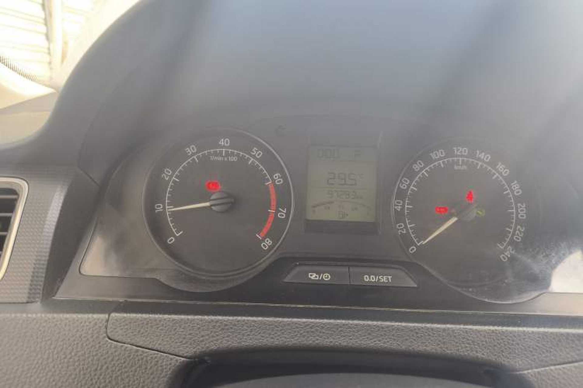 Used Skoda Rapid 2016 1.6L Automatic Chuanxing Edition Instrument Cluster