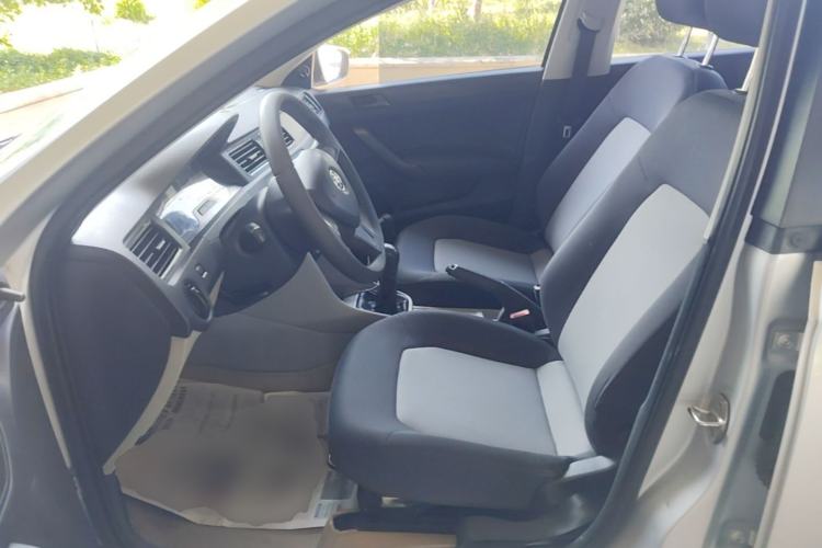 Used Skoda Rapid 2016 1.4L Manual Front-Wheel Drive Model Left Front Seat