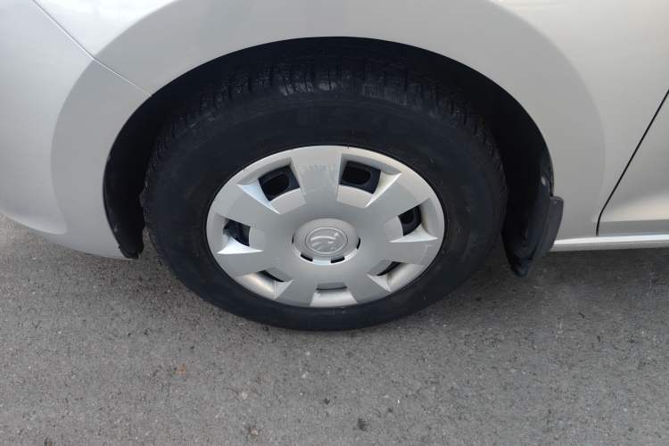 Used Skoda Rapid 2016 1.4L Manual Front-Wheel Drive Model Left Front Wheel Hub