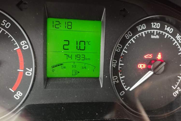 Used Skoda Rapid 2016 1.6L Manual Trend Edition Odometer Close Up
