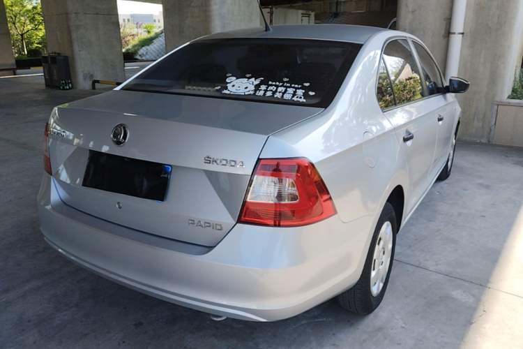 Used Skoda Rapid 2016 1.4L Manual Front-Wheel Drive Model Rear Right 45 Deg