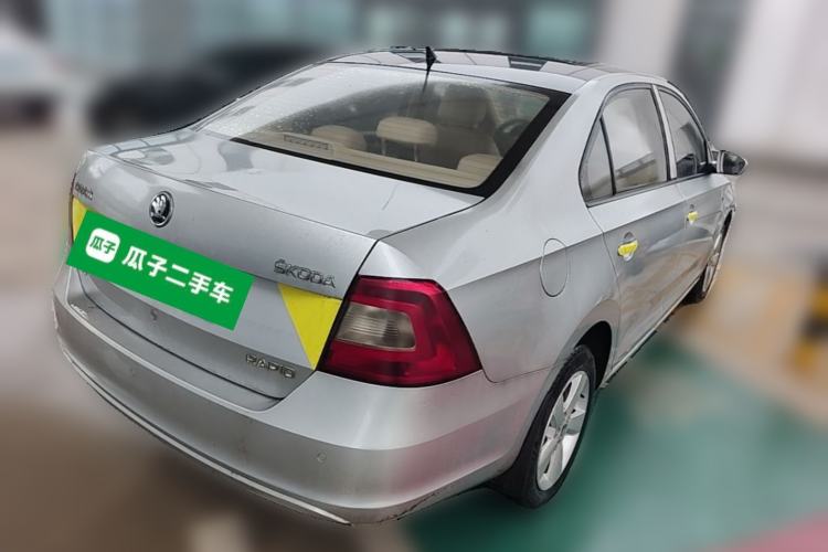 Used Skoda Rapid 2016 1.6L Manual Trend Edition Rear Right 45 Deg