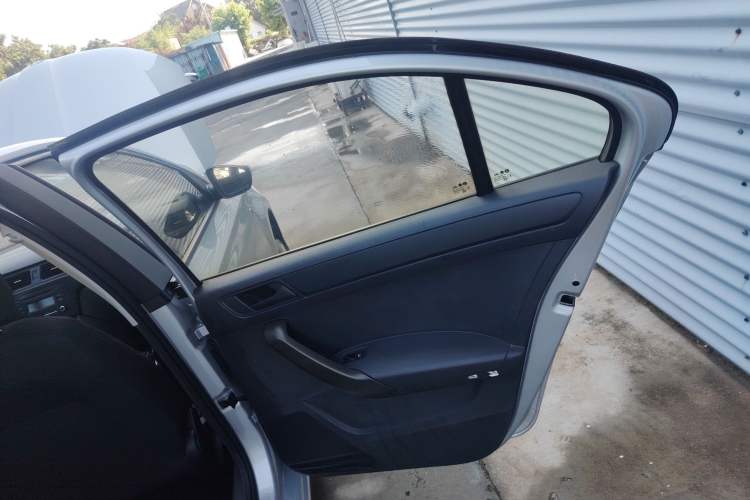 Used Skoda Rapid 2016 1.4L Manual Front-Wheel Drive Model Right Rear Door Interior