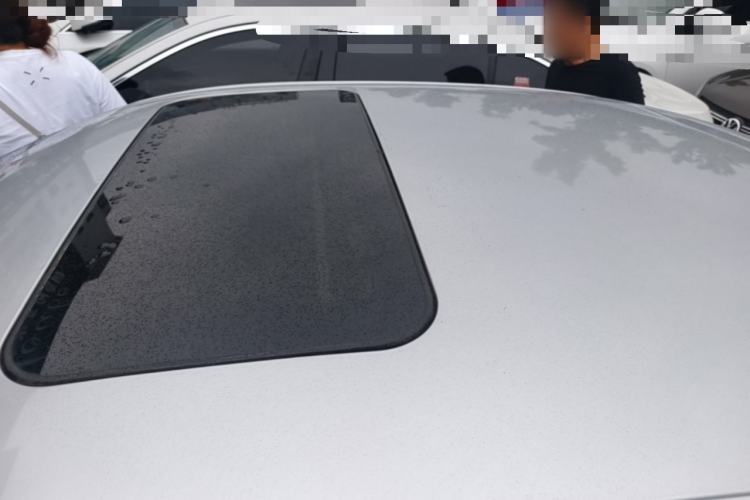 Used Skoda Rapid 2016 1.6L Automatic Chuanxing Edition Roof