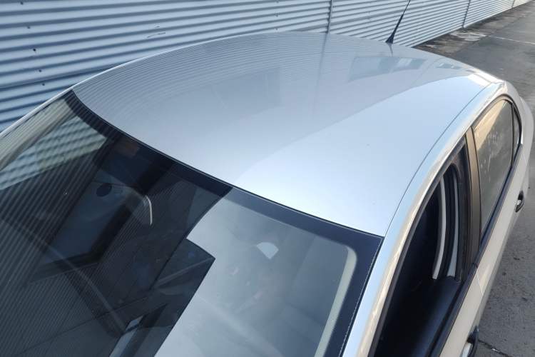 Used Skoda Rapid 2016 1.4L Manual Front-Wheel Drive Model Roof