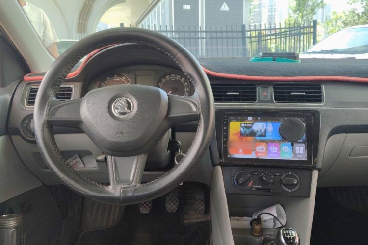 Used Skoda Rapid 2016 1.6L Manual Trend Edition Steering Wheel