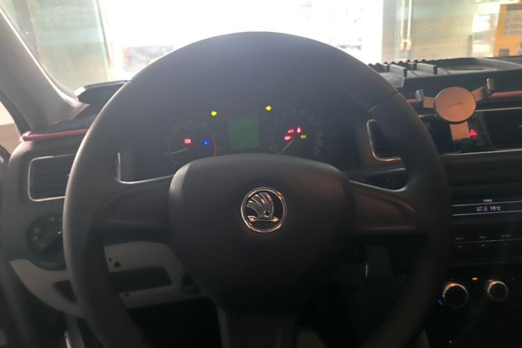 Used Skoda Rapid 2016 1.6L Automatic Chuanxing Edition Steering Wheel