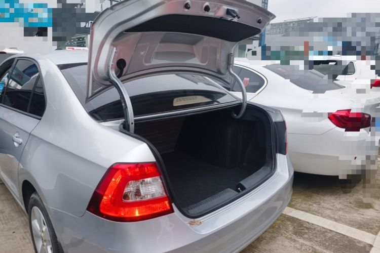 Used Skoda Rapid 2016 1.6L Automatic Chuanxing Edition Trunk