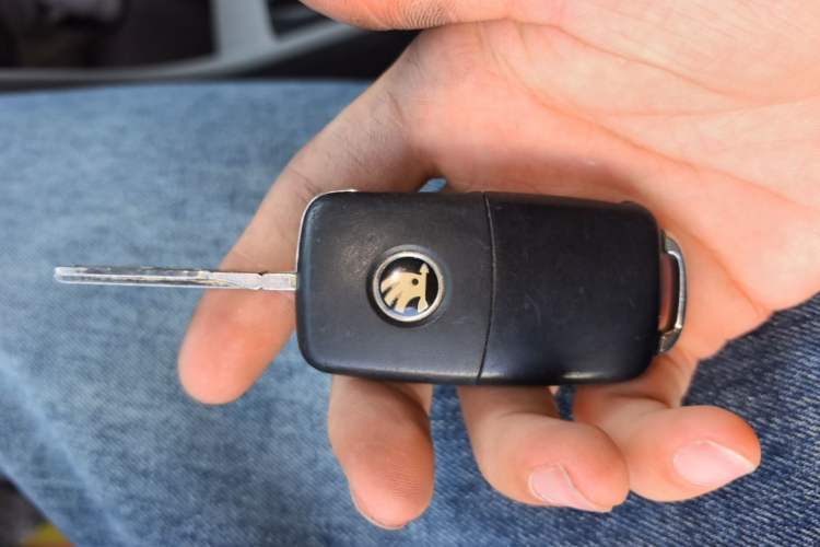 Used Skoda Rapid 2016 1.4L Manual Front-Wheel Drive Model Vehicle Key
