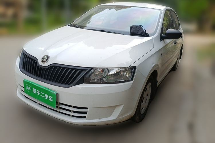 Used Skoda Rapid 2016 1.4L Manual Front-Wheel Drive Model Guazi used car, China used car export, Used car for sale, Used cars, Cheapest cars for sale