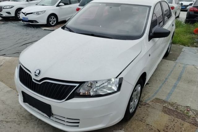Used Skoda Rapid 2016 1.6L Manual Front-Wheel-Drive Version