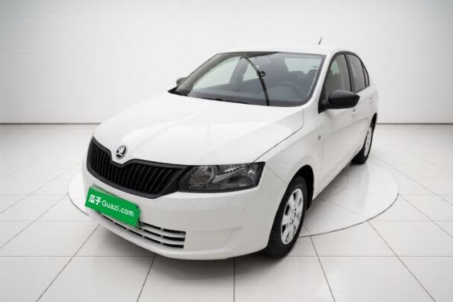 Skoda Rapid 2016 1.4L Manual Front-Wheel Drive Model de segunda mano