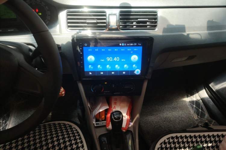Used Skoda Rapid 2016 1.6L Automatic Chuanxing Edition Audio And AC Panel