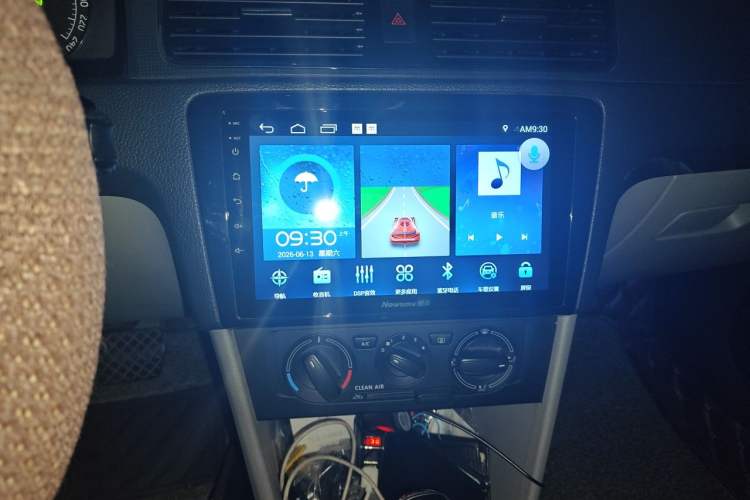 Used Skoda Rapid 2016 1.6L Automatic Chuanxing Edition Audio And AC Panel