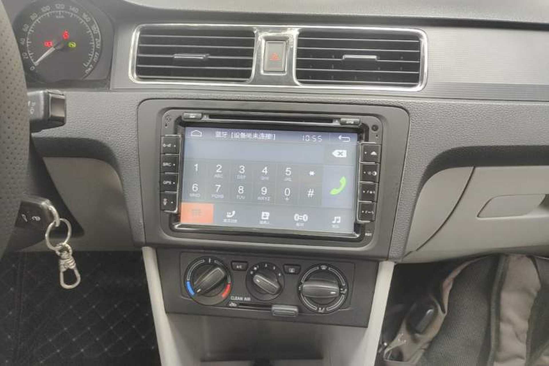 Used Skoda Rapid 2016 1.6L Automatic Chuanxing Edition Audio And AC Panel