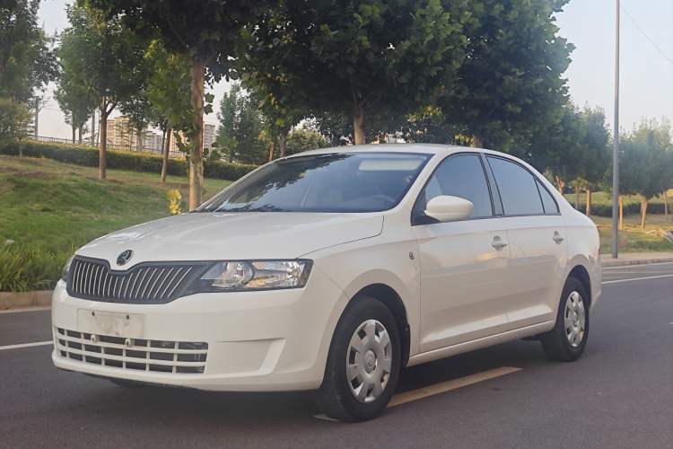 Used Skoda Rapid 2016 1.4L Manual Front-Wheel Drive Model Guazi used car, China used car export, Used car for sale, Used Skoda cars, Cheapest cars for sale