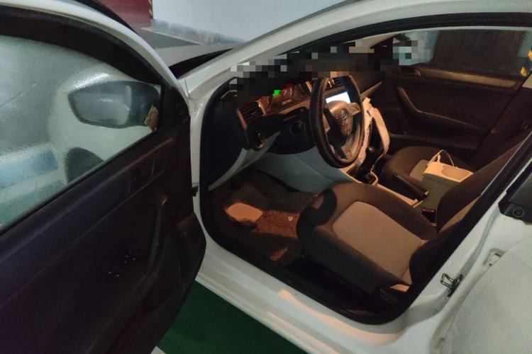 Used Skoda Rapid 2016 1.6L Manual Front-Wheel-Drive Version Driver Seat