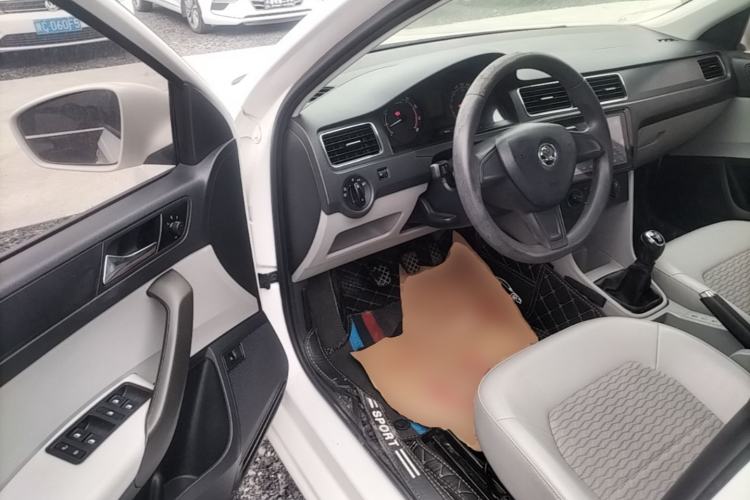 Used Skoda Rapid 2016 1.6L Manual Trend Edition Driver Seat