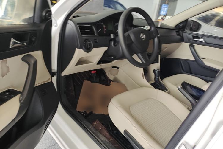 Used Skoda Rapid 2016 1.6L Automatic Chuanxing Edition Driver Seat