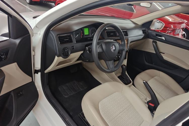 Used Skoda Rapid 2016 1.6L Automatic Chuanxing Edition Driver Seat