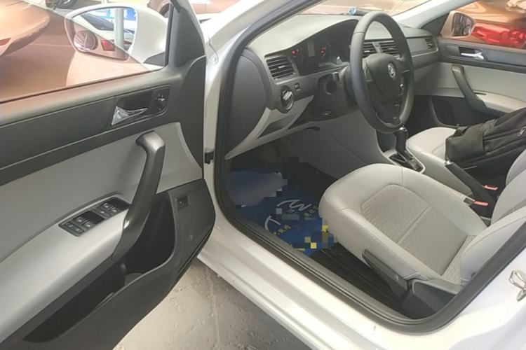 Used Skoda Rapid 2016 1.6L Automatic Chuanxing Edition Driver Seat