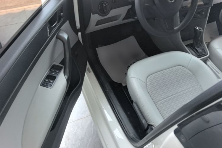 Used Skoda Rapid 2016 1.6L Automatic Chuanxing Edition Driver Seat