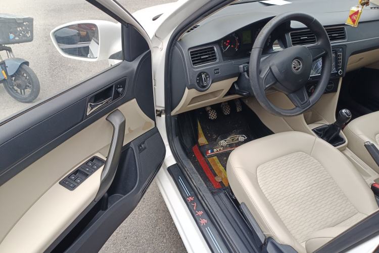 Used Skoda Rapid 2016 1.4L Manual Trend Edition Driver Seat