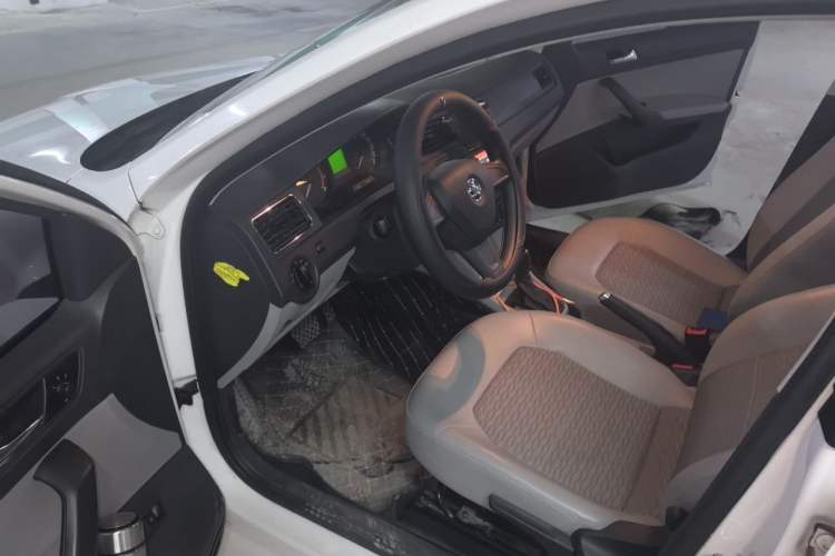 Used Skoda Rapid 2016 1.6L Automatic Chuanxing Edition Driver Seat