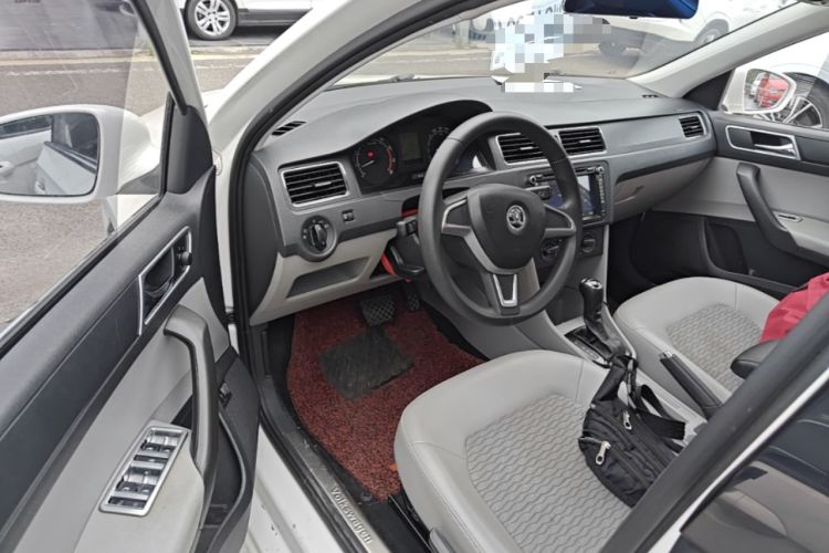 Used Skoda Rapid 2016 1.6L Automatic Chuanxing Edition Driver Seat