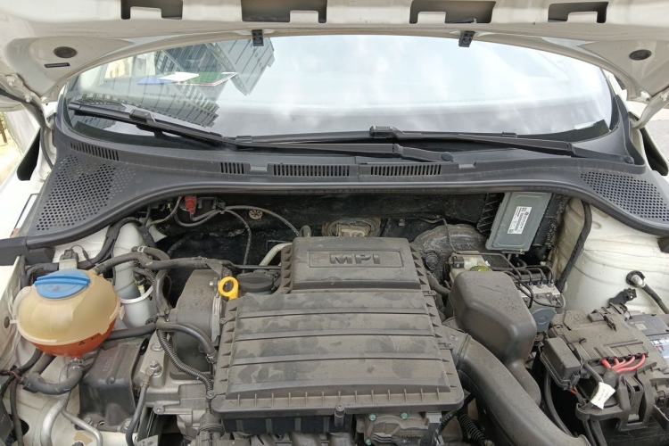 Used Skoda Rapid 2016 1.4L Manual Front-Wheel Drive Model Engine Bay