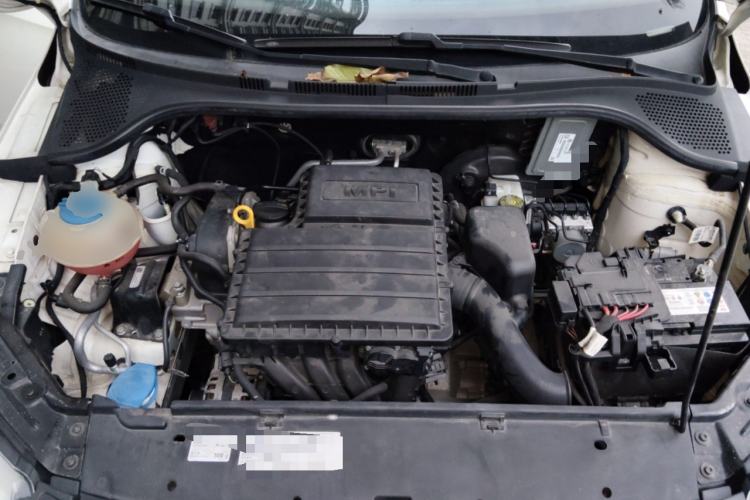 Used Skoda Rapid 2016 1.4L Manual Front-Wheel Drive Model Engine Bay