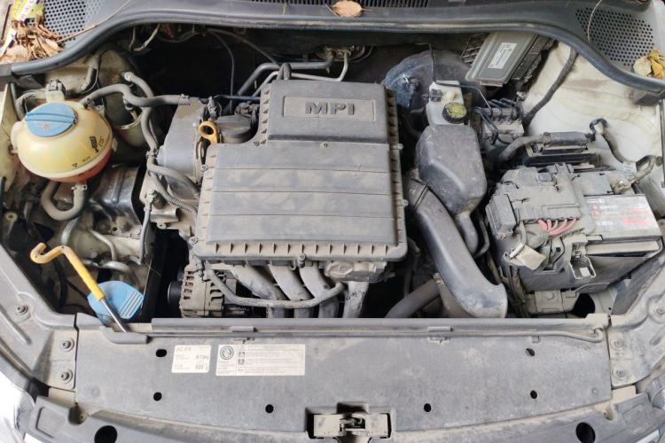 Used Skoda Rapid 2016 1.6L Automatic Chuanxing Edition Engine Bay