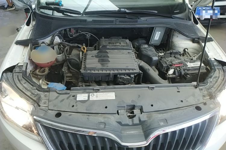 Used Skoda Rapid 2016 1.6L Automatic Chuanxing Edition Engine Bay