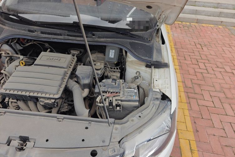 Used Skoda Rapid 2016 1.4L Manual Front-Wheel Drive Model Engine Bay Left