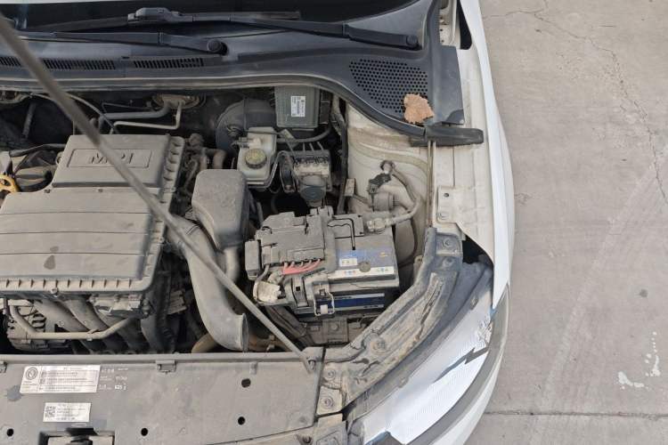 Used Skoda Rapid 2016 1.4L Manual Trend Edition Engine Bay Left